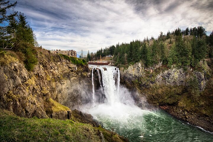 Seattle: Snoqualmie Falls and Leavenworth Day Trip - Photo 1 of 6
